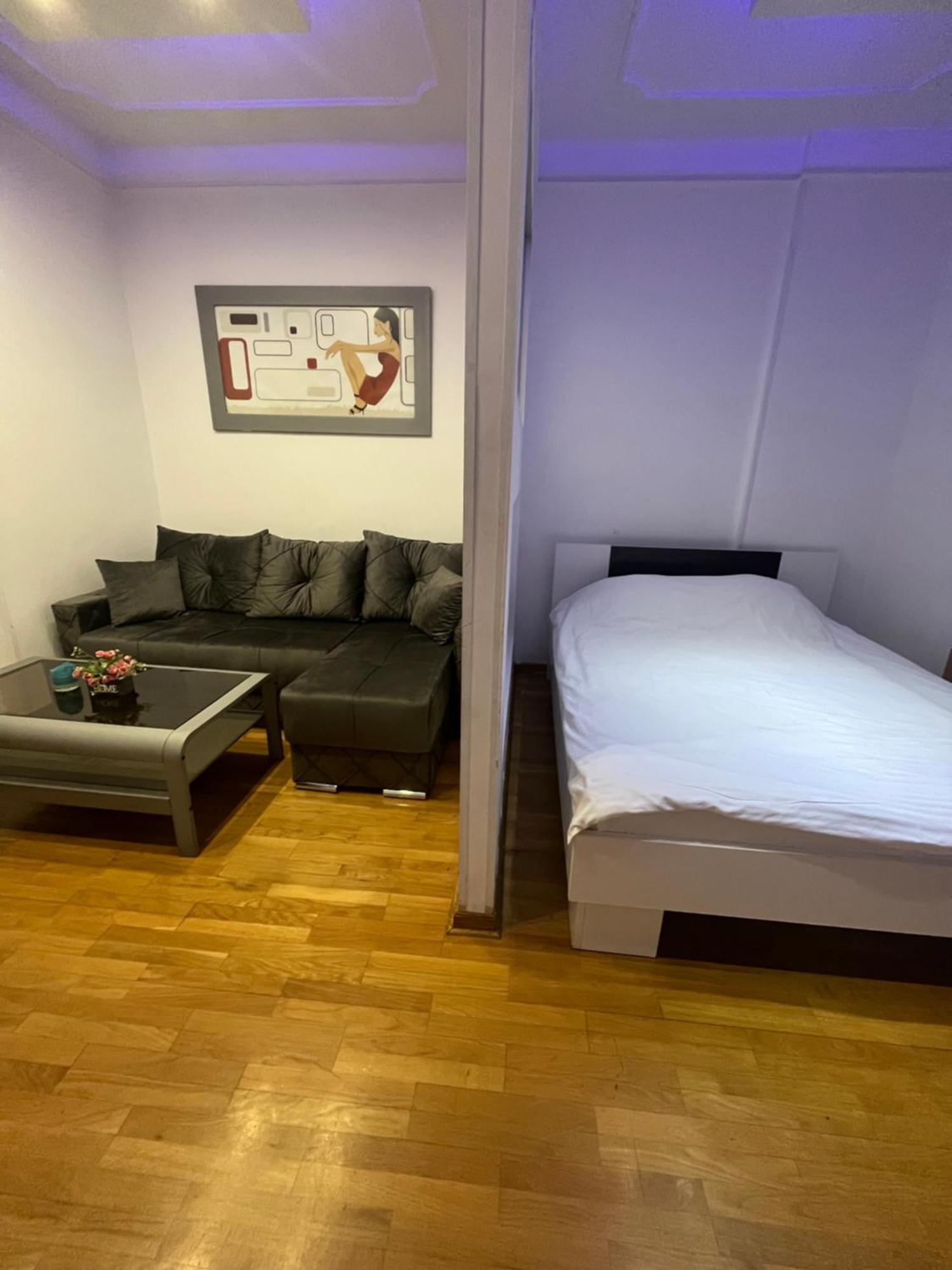 Apartman Obilic Belgrado Esterno foto